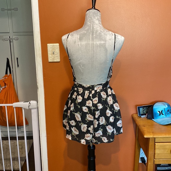 Formal romper - Picture 2 of 3